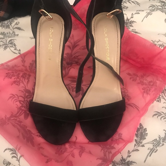 Black suede heels - Picture 2 of 5